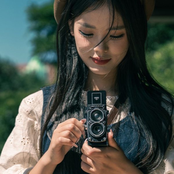 Dual-reverse Digital Camera - Image 2